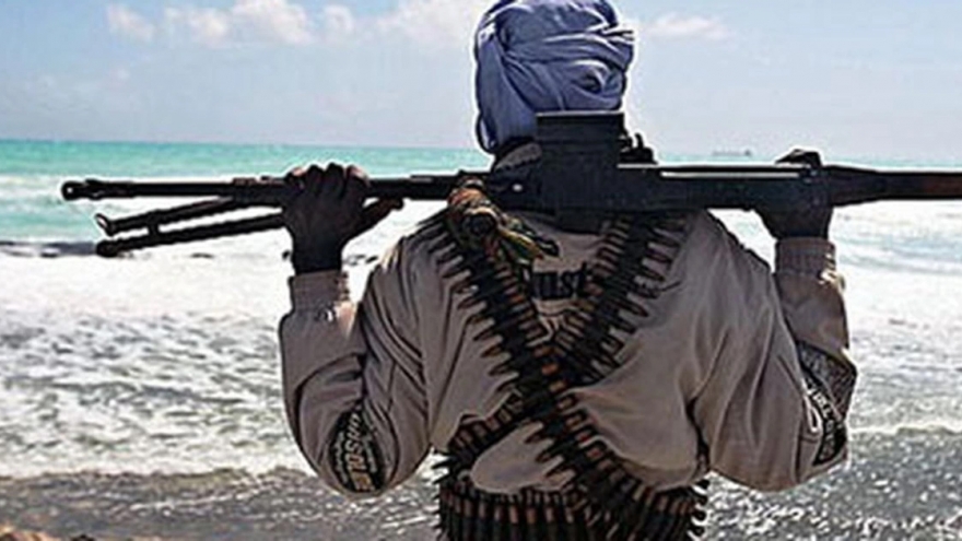 Hải tặc Somalia nã đạn vào máy bay trực thăng Mỹ